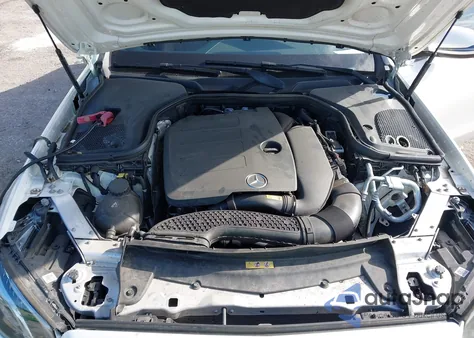 2020 Mercedes-Benz E 350 z USA, uszkodzony, nr VIN WDDZF8DB4LA742910